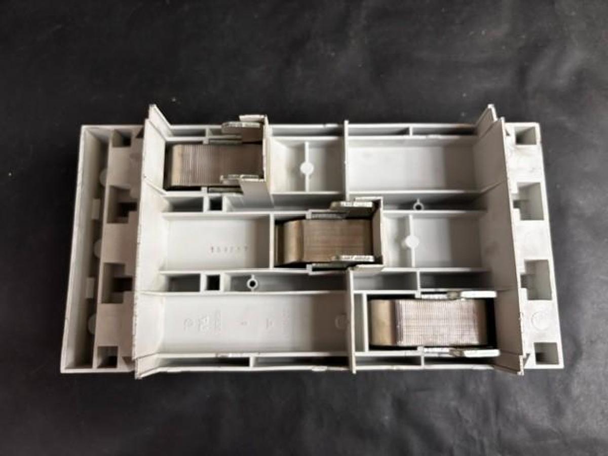 Used SIEMENS 8US1213-4AH00 BUSBAR ADAPTER ($95 OBO)