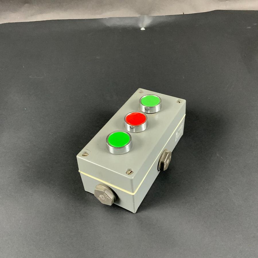 Used GENERIC PUSH BUTTON CONTROL BOX ($40 OBO)