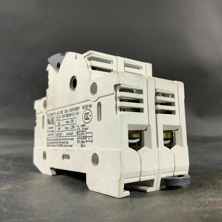 Used WOHNER AES 2X38 FUSE HOLDER ($12 OBO)