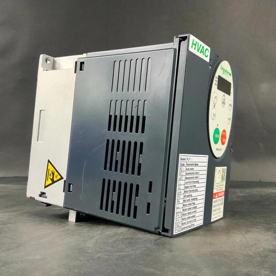 Used SCHNEIDER ELECTRIC ALTIVAR 212 ATV212HU15N4 AC DRIVE ($300 OBO)