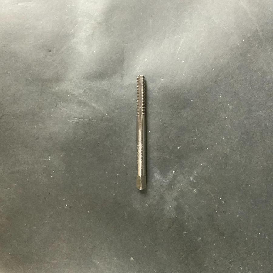 Used B.T.I. 12673 10-32 NF HSS GH3 4-FLUTE BOTTOMING TAP ($14 OBO)