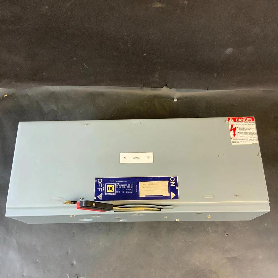 Used SQUARE D QMB364W FUSIBLE PANELBOARD ($120 OBO)