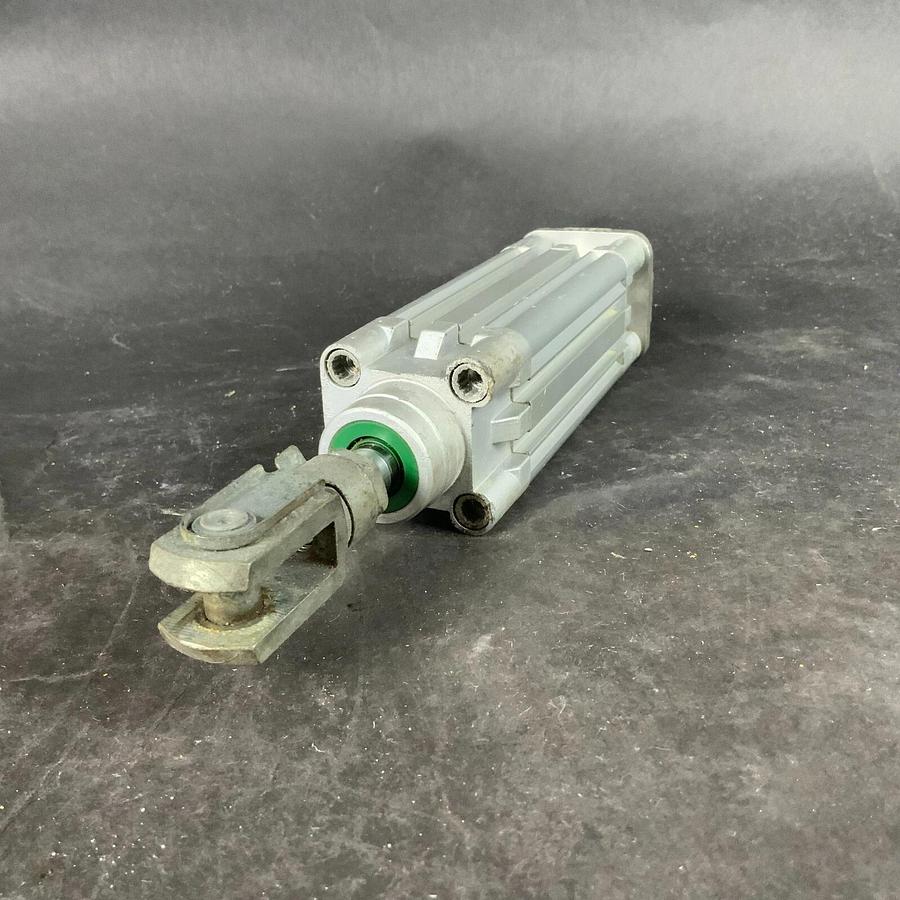 Used FESTO DNC-32-50-PPV-A PNEUMATIC CYLINDER ($30 OBO)
