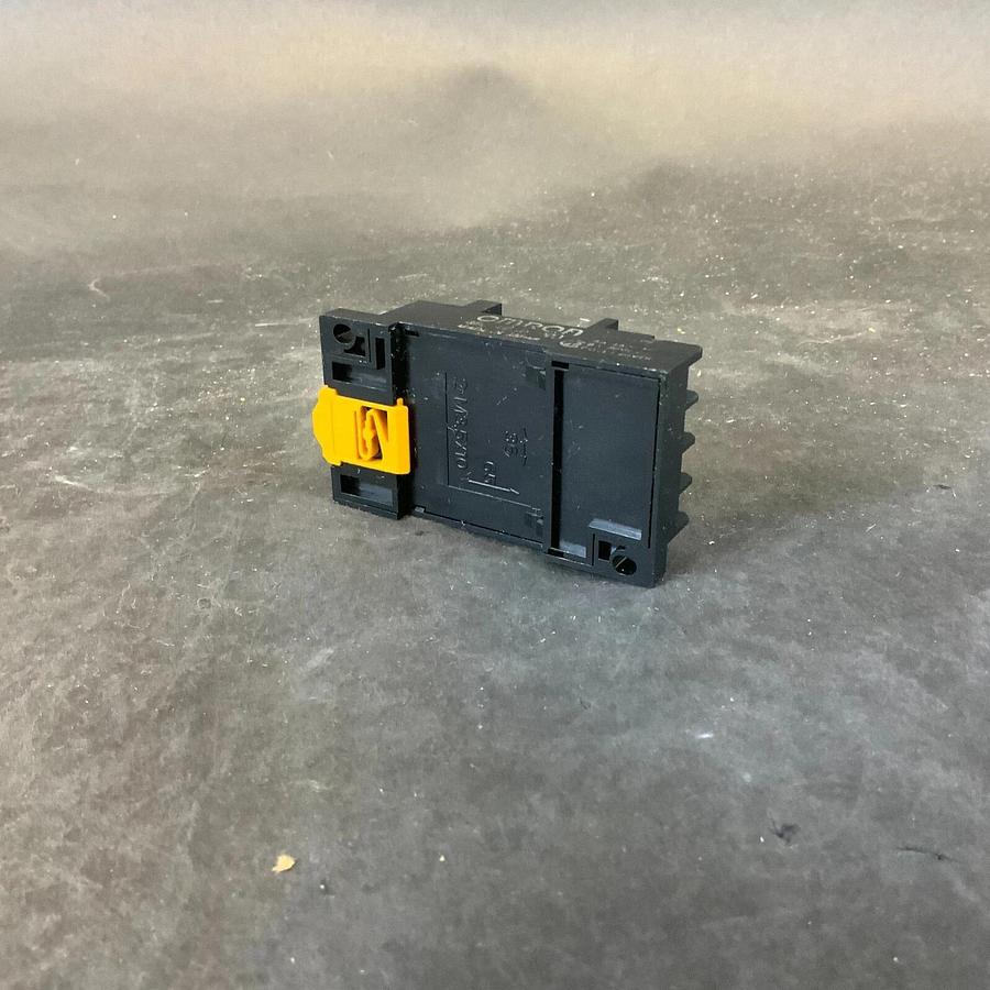 Used OMRON G6C-4BND DC24 RELAY TERMINAL BLOCK ($15 OBO)