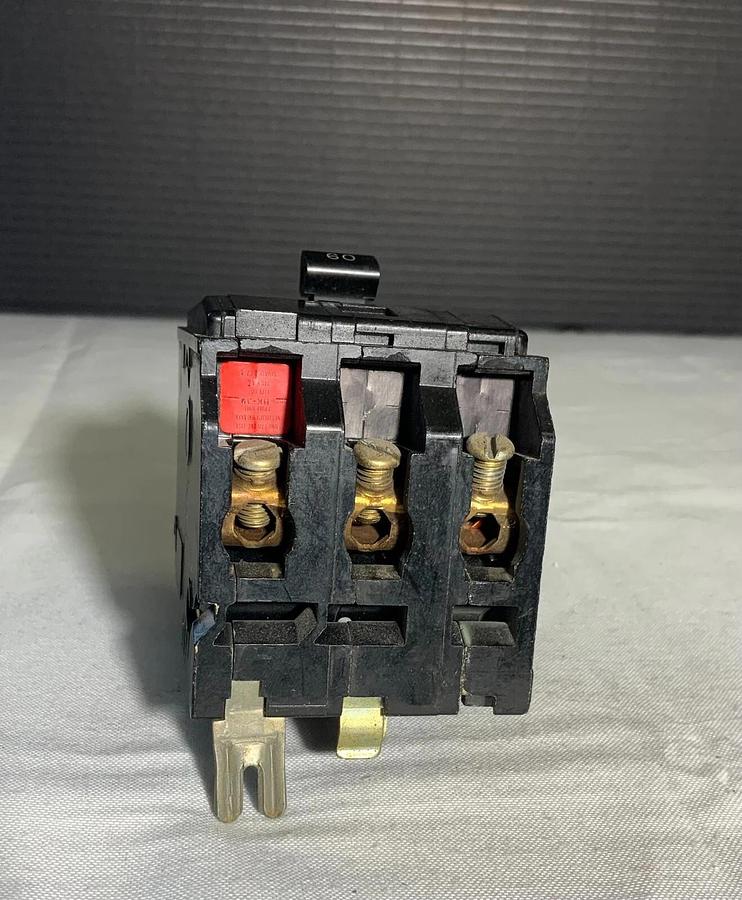 SCHNEIDER QO360 ($59.99 OBO)