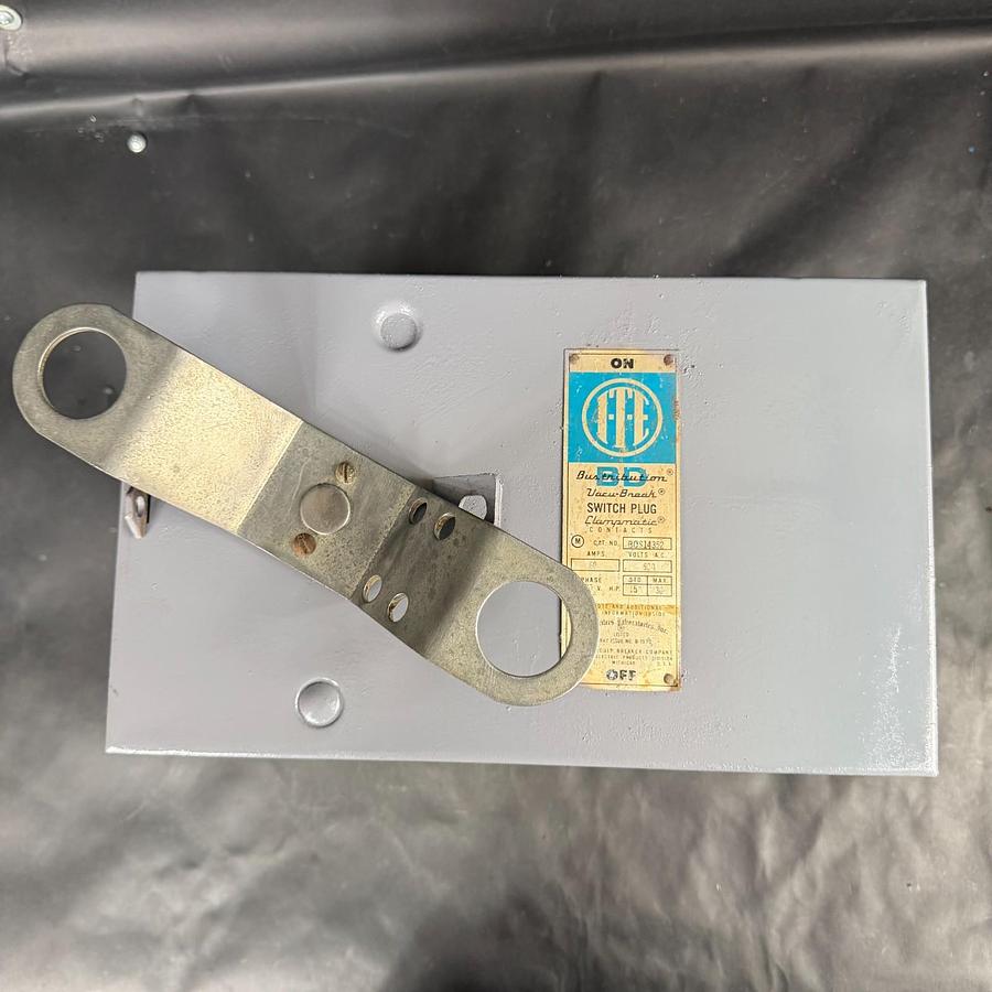 Used ITE BOS14352 SWITCH PLUG