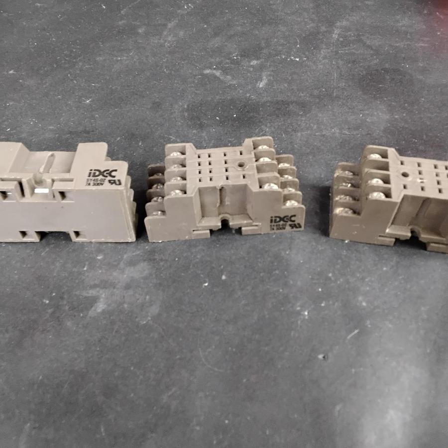 Used IDEC SY4S-02 RELAY SOCKETS ($8/EACH OBO)