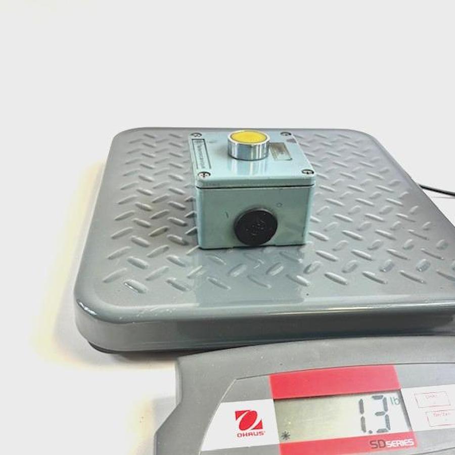 Used TELEMECANIQUE XAP M1501H29 CONTROL STATION