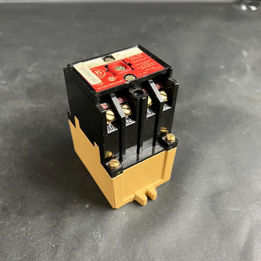 Used ALLEN BRADLEY 700-PK400A1 SERIES B AC RELAY ($28 OBO)