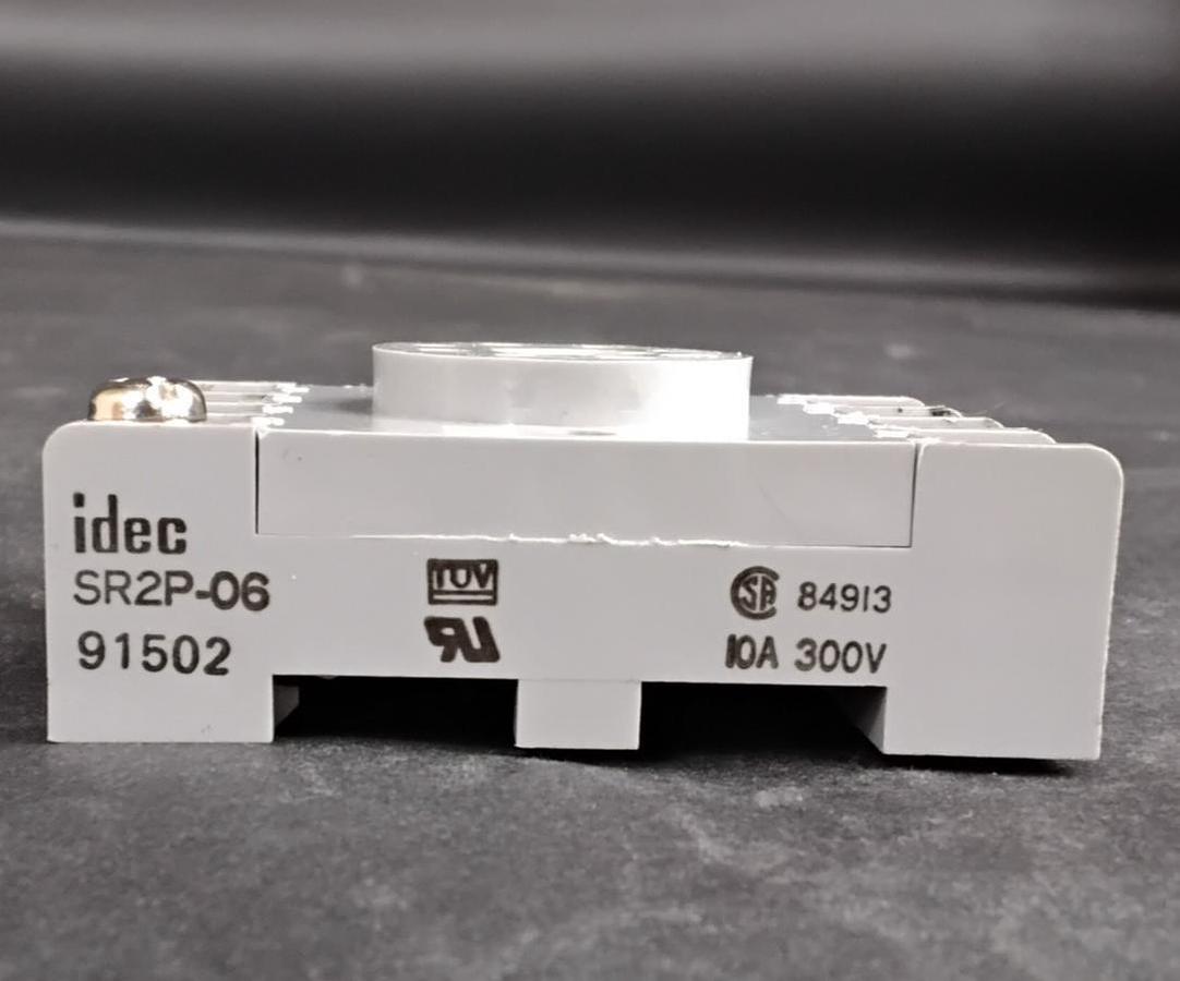 Used IDEC SR2P-06 RELAY SOCKET ($ 6 OBO)