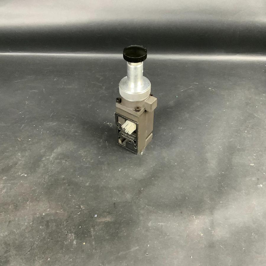 Used ASCO NUMATICS 081RS400J016W00 PNEUMATIC REGULATOR ($10 OBO)
