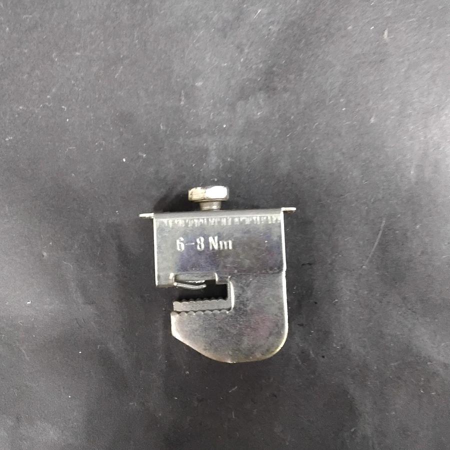 Used RITTAL SV 3452.500 CONDUCTOR CLAMP ($10 OBO)