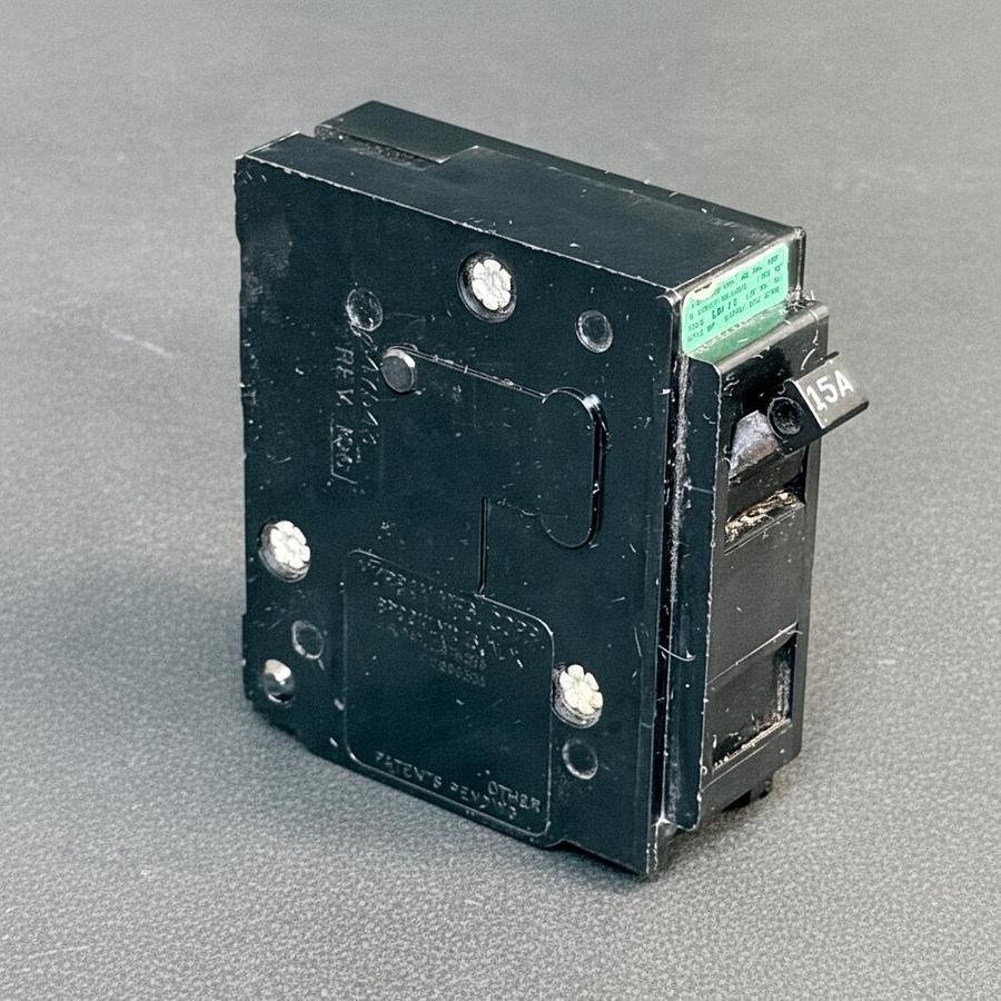 Used MURRAY CROUSE HINDS MP115 1 POLE 15 AMP 120/240v CIRCUIT BREAKER OLD STYLE MP