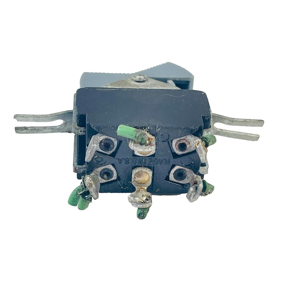 Used CUTLER HAMMER ROCKETTE 8050/8055 GRAY PADDLE SWITCH DPDT 6A 125VAC 3A 250VAC