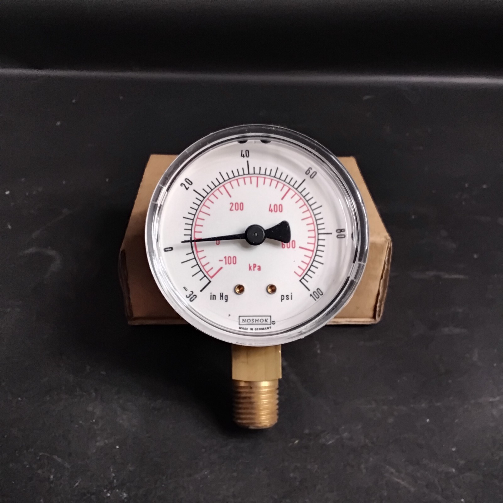 Used NOSHOK 25-100-30/100 PSI/KPA PRESSURE GUAGE ($25 OBO)