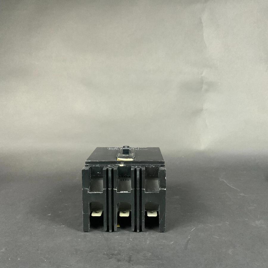 Used WESTINGHOUSE EB3020 CIRCUIT BREAKER ($20 OBO)