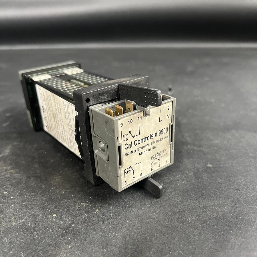 Used CAL CONTROLS 99111F TEMPERATURE CONTROLLER ($120 OBO)