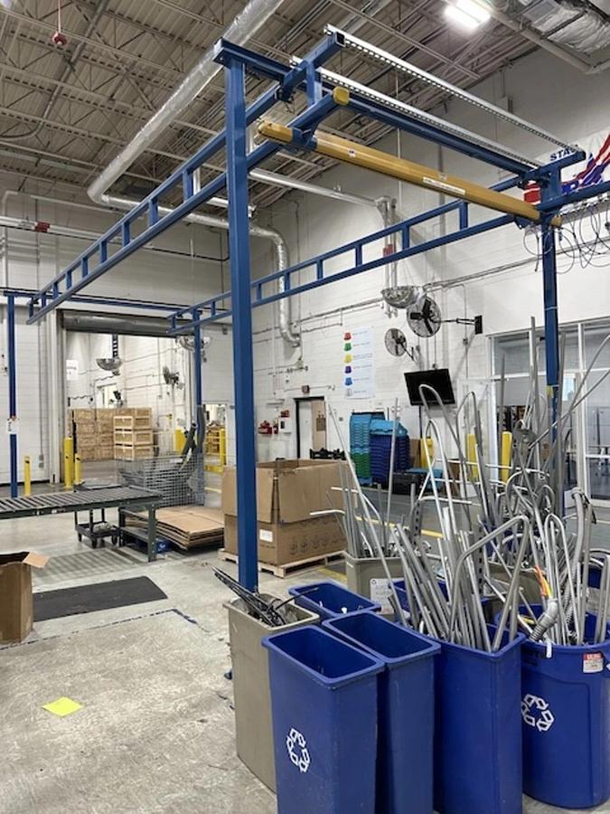 Used Bridge Crane-Gorbel 1/2TON CAP - 28'-4" L x 12'-2" W x 13'-7 1/2" H ($10500 OBO)