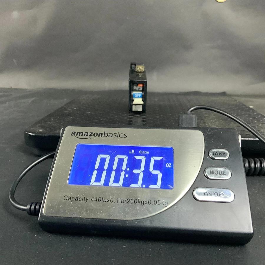 Used FUJI ELECTRIC CP31 3A CIRCUIT BREAKER ($8 OBO)