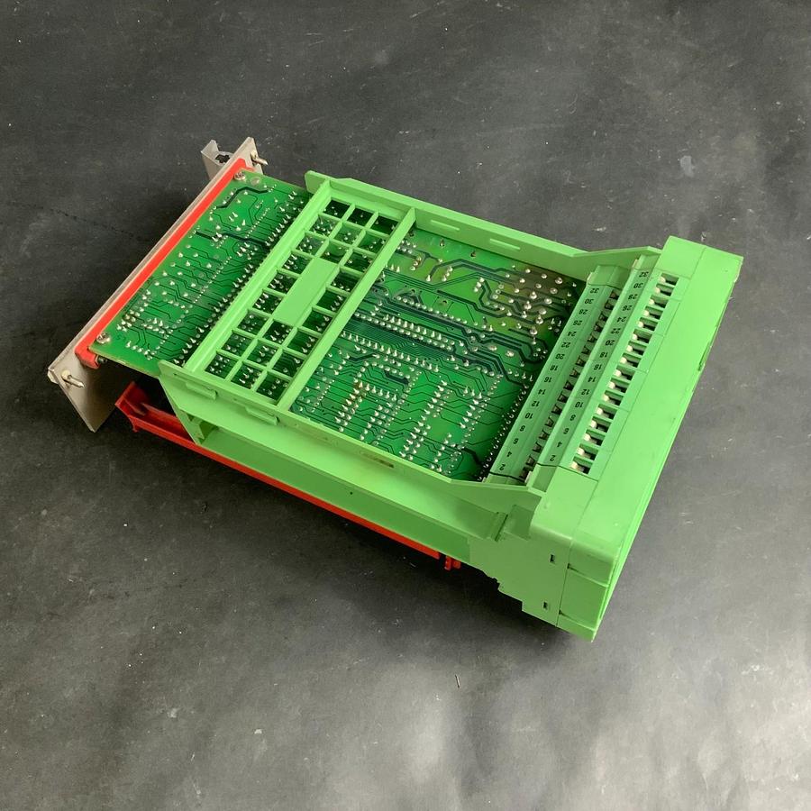 Used VICKERS ASSY.2104693 CVU-16/25/40EFPI AMPLIFIER BOARD ($175 OBO)