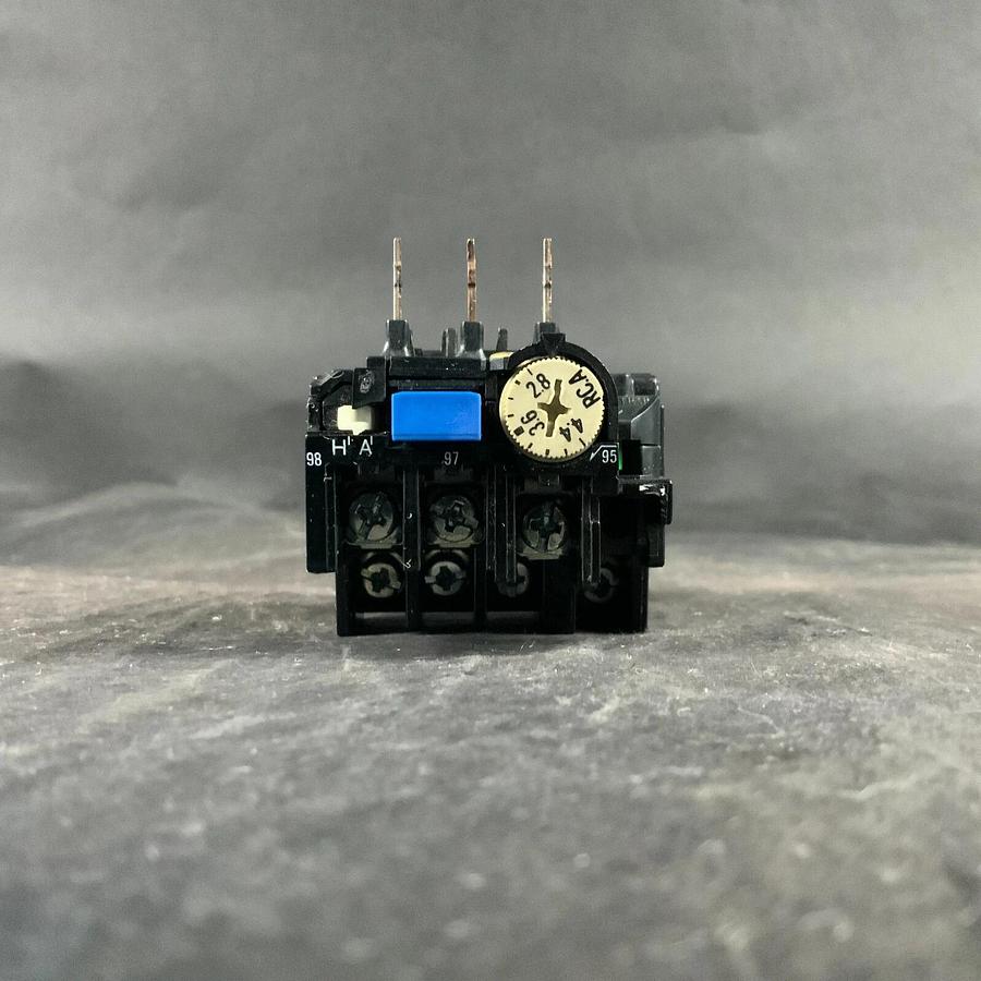 Used MITSUBISHI TH-N12 2.8-4.4A OVERLOAD RELAY ($20 OBO)