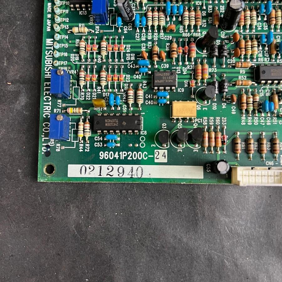 Used MITSUBISHI 96041P200C-24 CIRCUIT BOARD ($100 OBO)