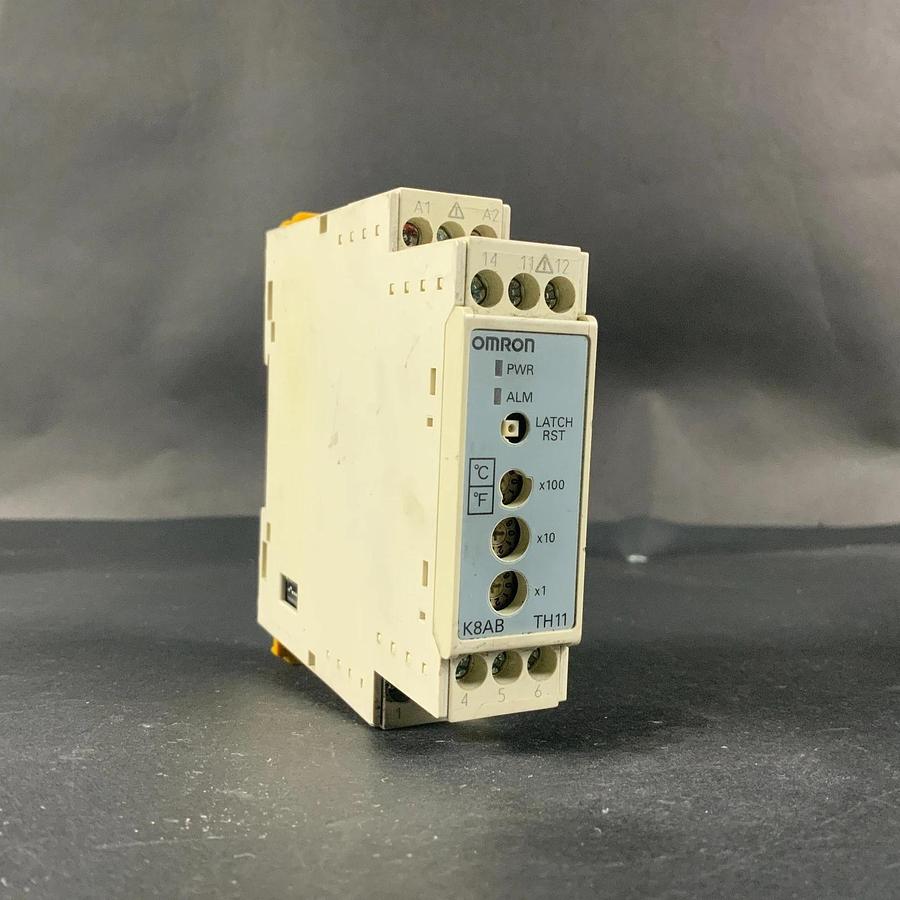 Used SIEMENS K8AB-TH11S TEMPERATURE MONITORING RELAY ($40 OBO)