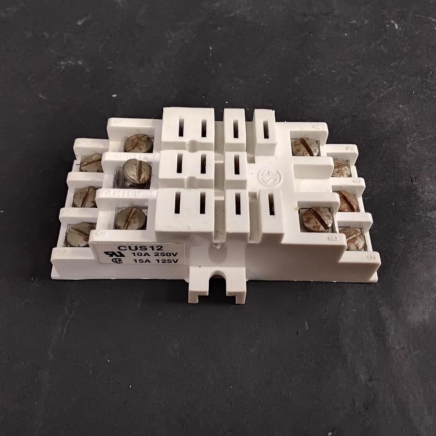 Used CURTIS CUS-12 RELAY SOCKET 11-PIN ($7 OBO)
