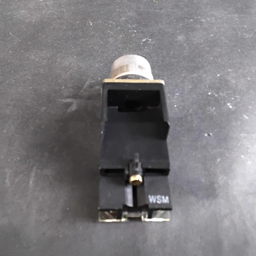 Used ALLEN-BRADLEY 800M-XAK CONTACT BLOCK ($17 OBO)