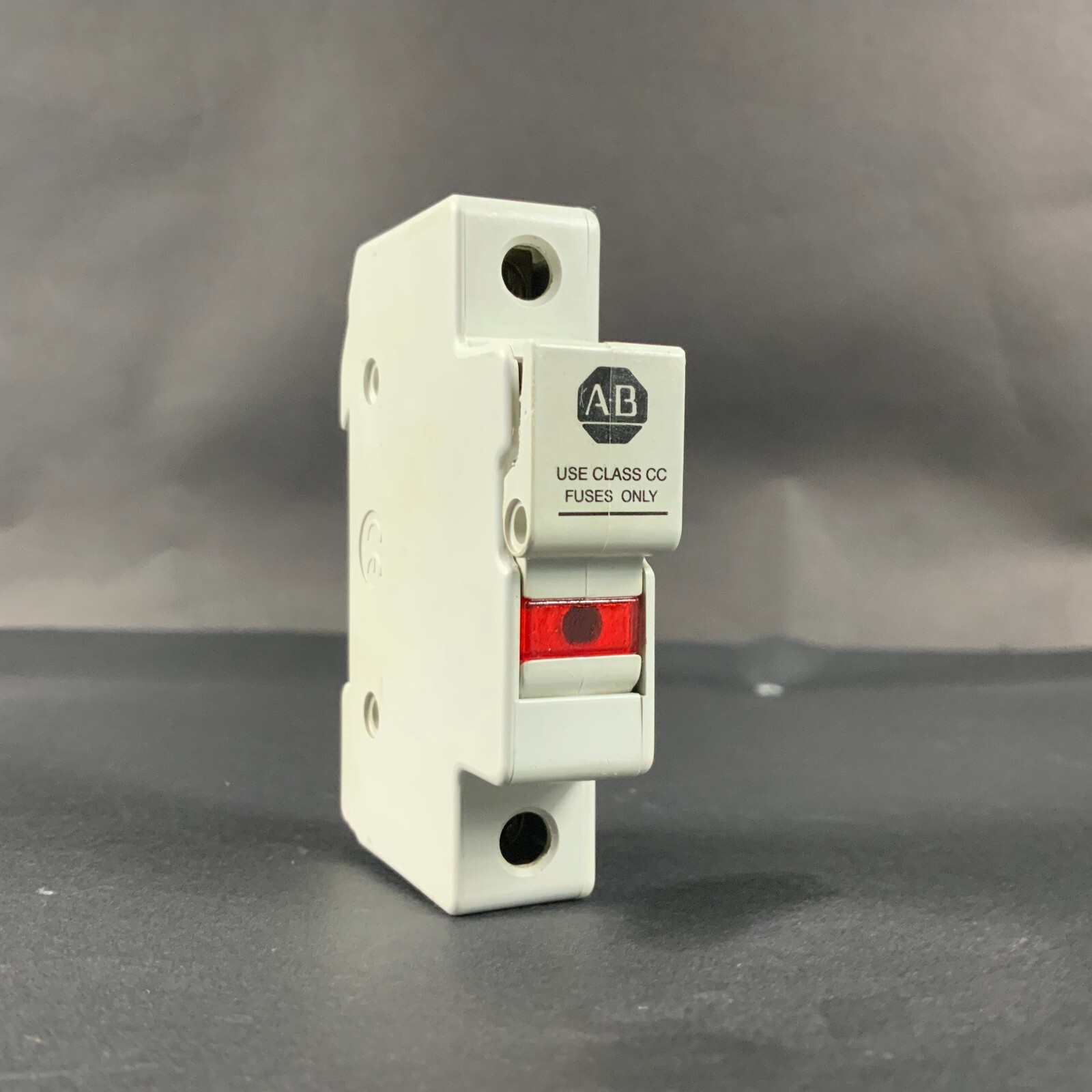 Used ALLEN BRADLEY 1492-FB1C30-D1 FUSE HOLDER ($8 OBO)