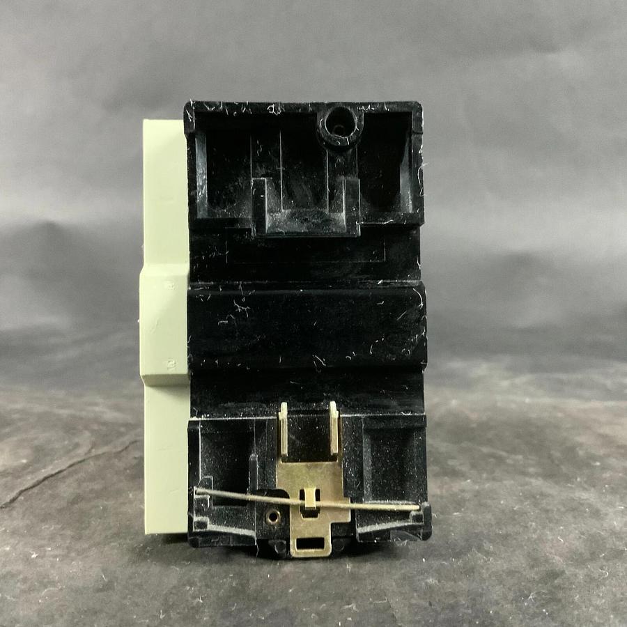 TELEMECANIQUE GV1-MO5 CIRCUIT BREAKER ($40 OBO)