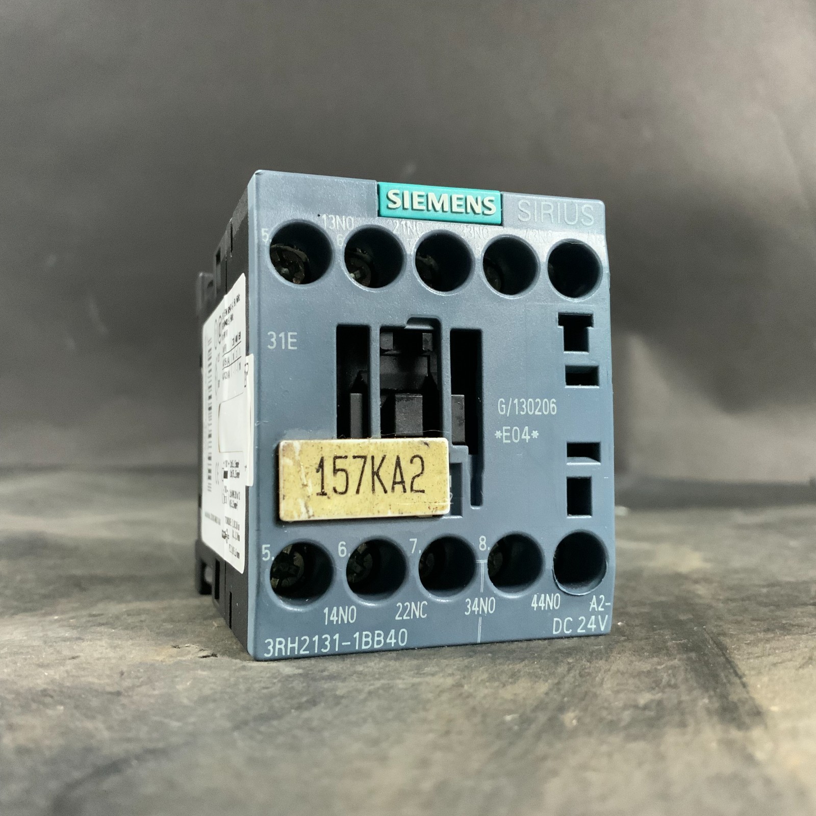 Used SIEMENS 3RH2131-1BB40 CONTACTOR ($35 OBO)