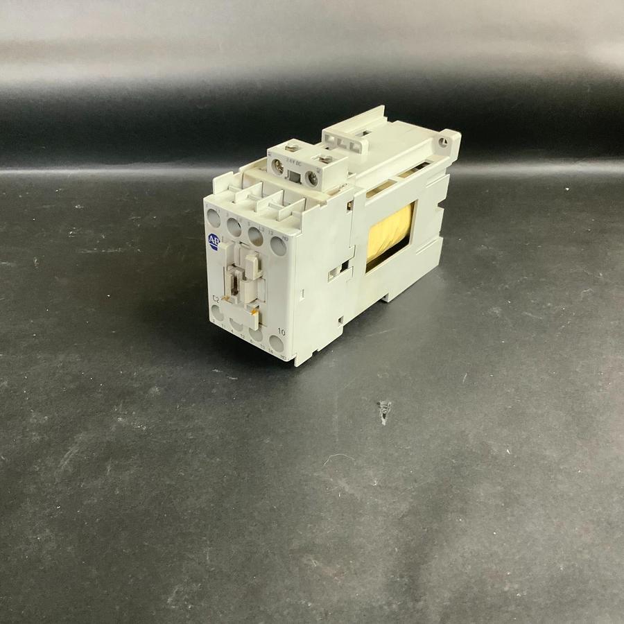 Used ALLEN BRADLEY 100-C23Z*10 SER. C CONTACTOR ($12 OBO)