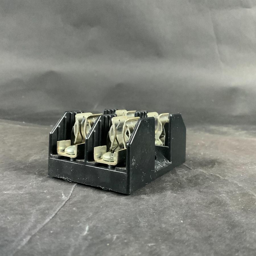 Used BUSSMANN H25030-2SR FUSE HOLDER ($11 OBO)