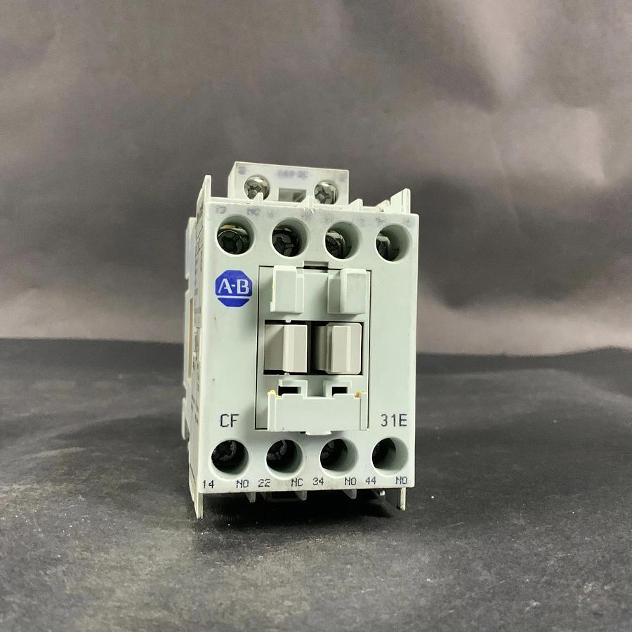 Used ALLEN BRADLEY 700-CF310Z SERIES A CONTACTOR ($20 OBO)