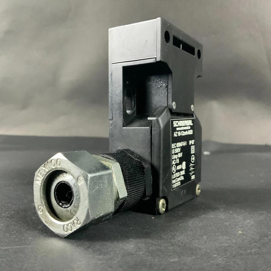 Used SCHMERSAL AZ16-12ZVRK-M20 SAFETY INTERLOCK SWITCH ($45 OBO)