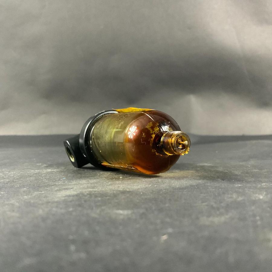 Used SPEEDAIRE 4ZL16 PNEUMATIC OIL FILTER ($25 OBO)