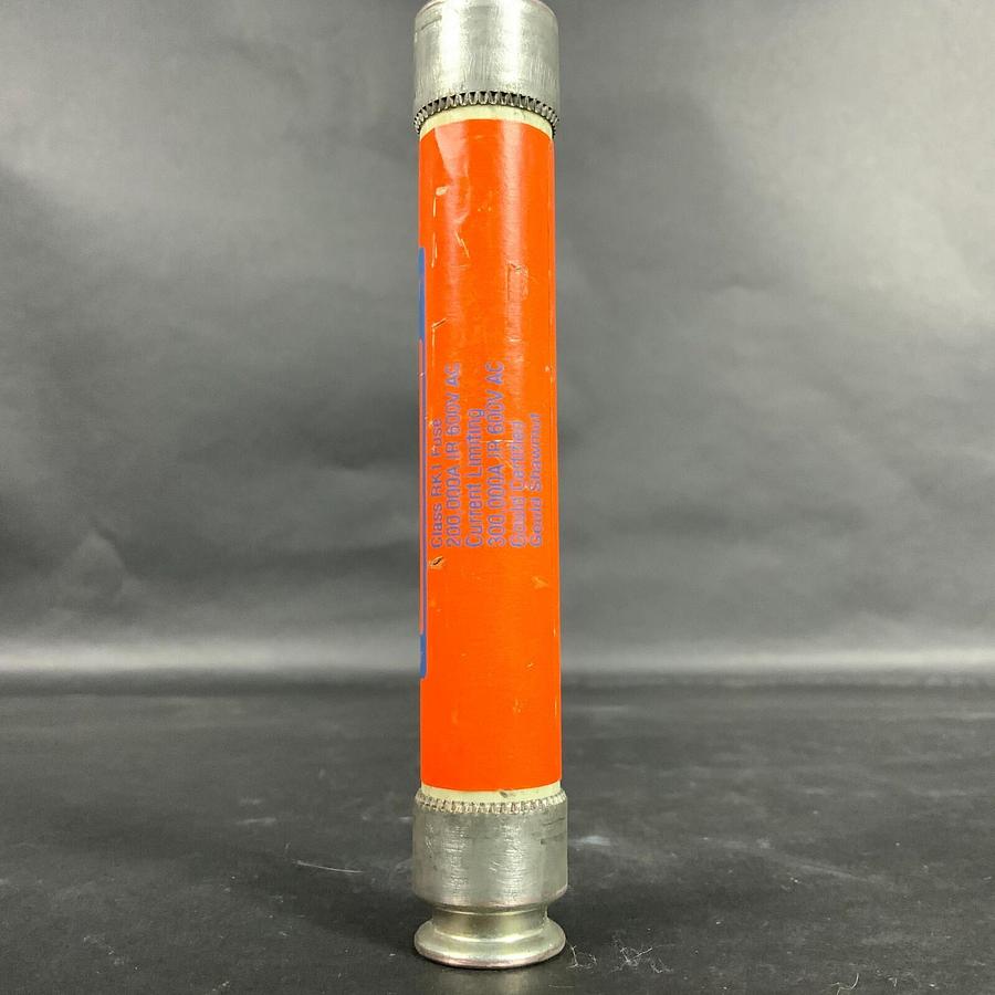 Used FERRAZ SHAWMUT AMPTRAP A6D30R FUSE ($8 OBO)