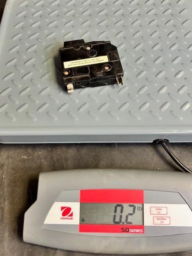 Used SQUARE D QO120 CIRCUIT BREAKER NO TRIP