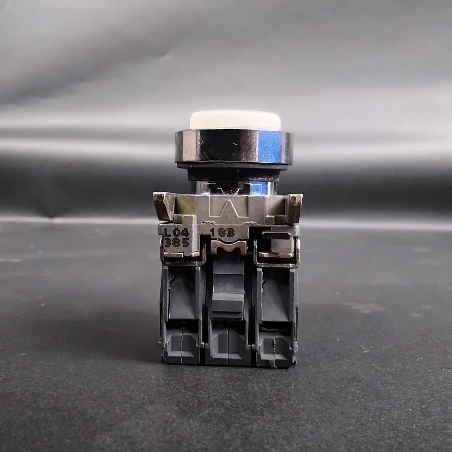 Used TELEMECANIQUE ZBE-101 WHITE PUSHBUTTON ($15 OBO)
