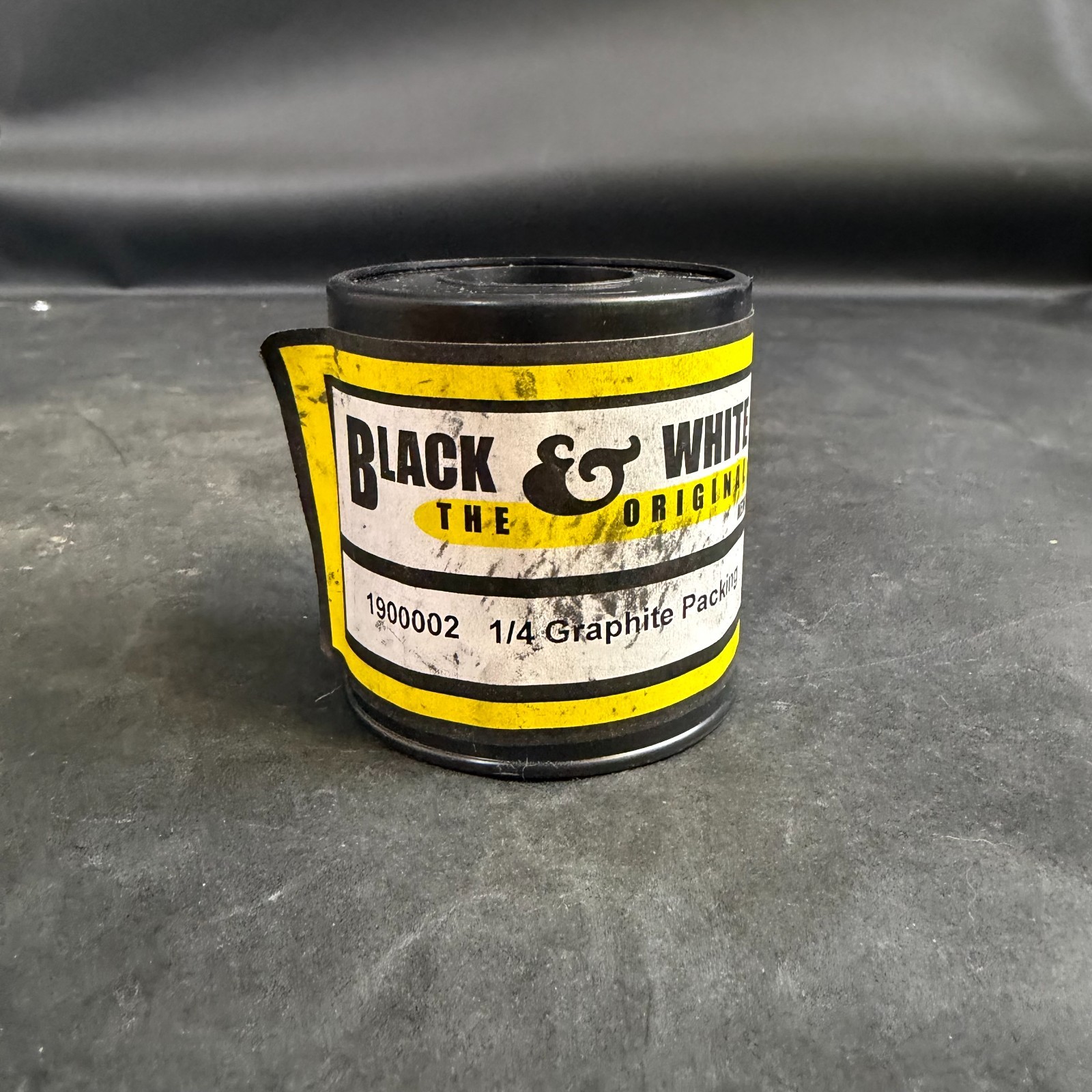 Used BLACK & WHITE 19000002 1/4 GRAPHITE PACKING ($14 OBO)