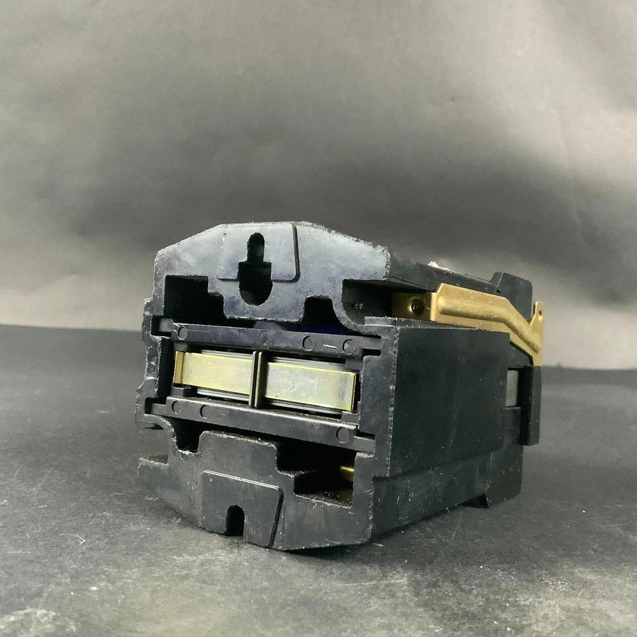 Used SQUARE D 8501 G040 SERIES D CONTROL RELAY ($20 OBO)