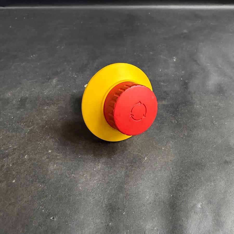 Used SCHLEBEL AT2 RED TWIST LOCK BUTTON ($20 OBO)