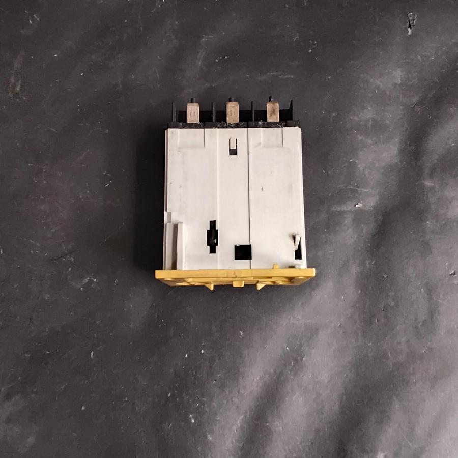 Used ALLEN BRADLEY 190-P400 TRIP BLOCK UNIT ($30 OBO)