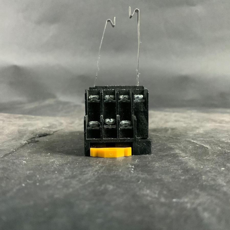 Used OMRON PYF14A RELAY SOCKET ($5 OBO)