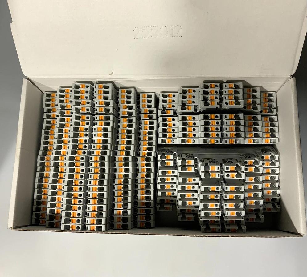 Used ALLEN BRADLEY 1492-PT3 - BOX OF 50 ($199.99/EA BOX OBO)