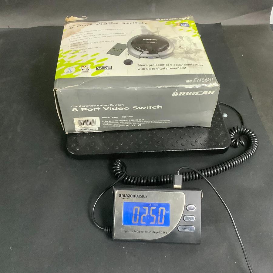 Used IOGEAR GVS881 8 PORT CONFERENCE VIDEO SWITCH ($25 OBO)