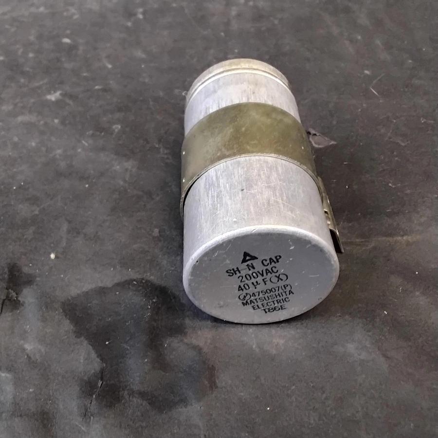 Used MATSUSHITA 40UF-X-200VAC MOTOR RUN CAPACITOR ($11 OBO)