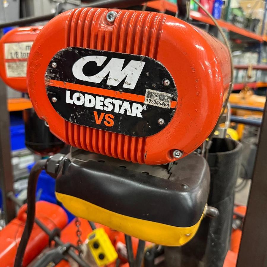 Used CM LODESTAR VS - MODEL F 1/2 TON CHAIN HOIST - REMOTE CONTROL - 230v3($3000 OBO)