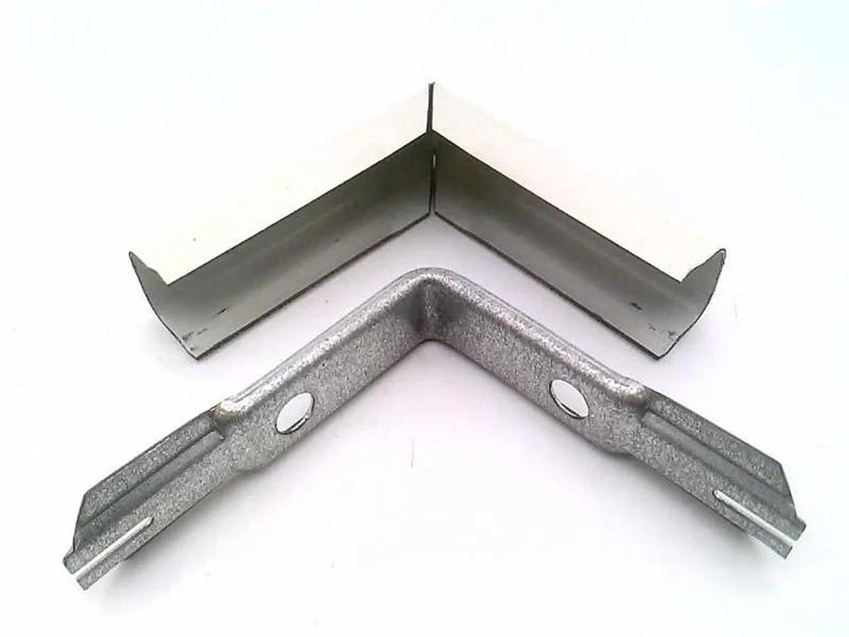 Used WIREMOLD V518 EXTERNAL ELBOW ($10 OBO)